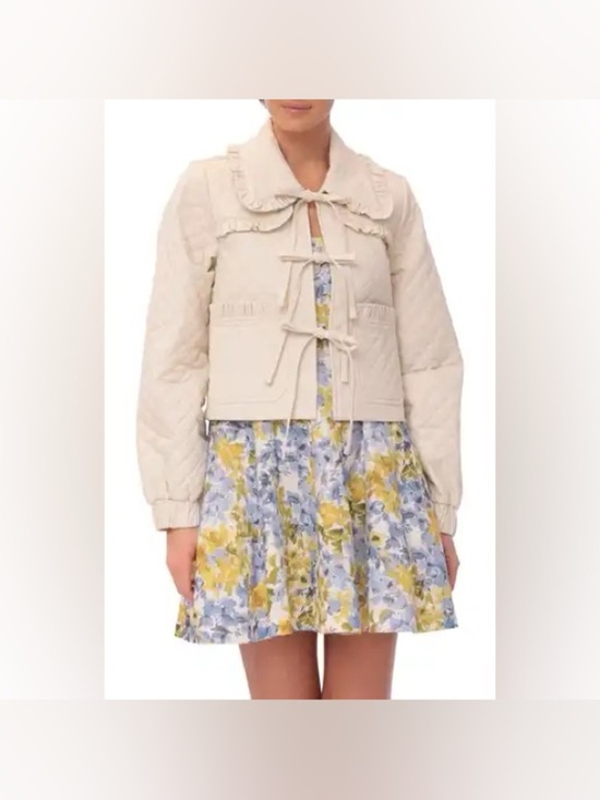 Avec Les Filles Jackets & Blazers - Avec Les Filles Cream Quilted Tie-Front Puffer Jacket